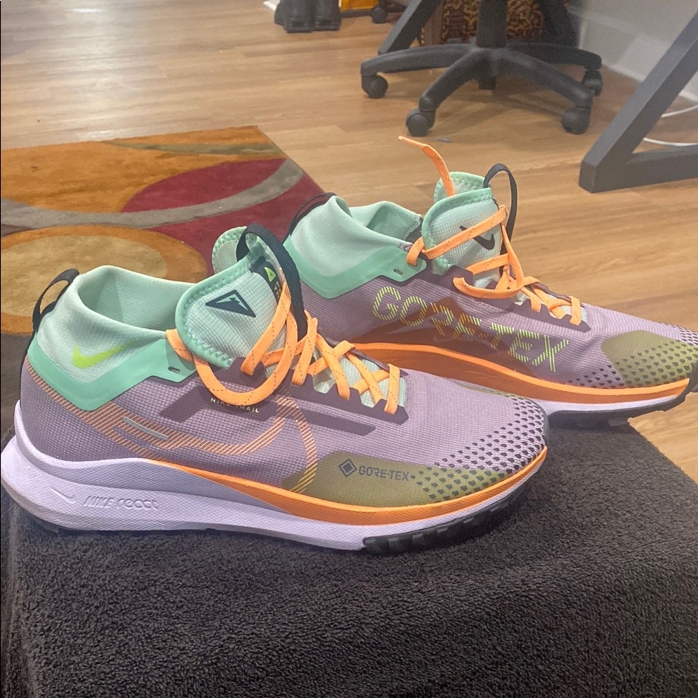 Nike Women's Multicolor Running Shoes